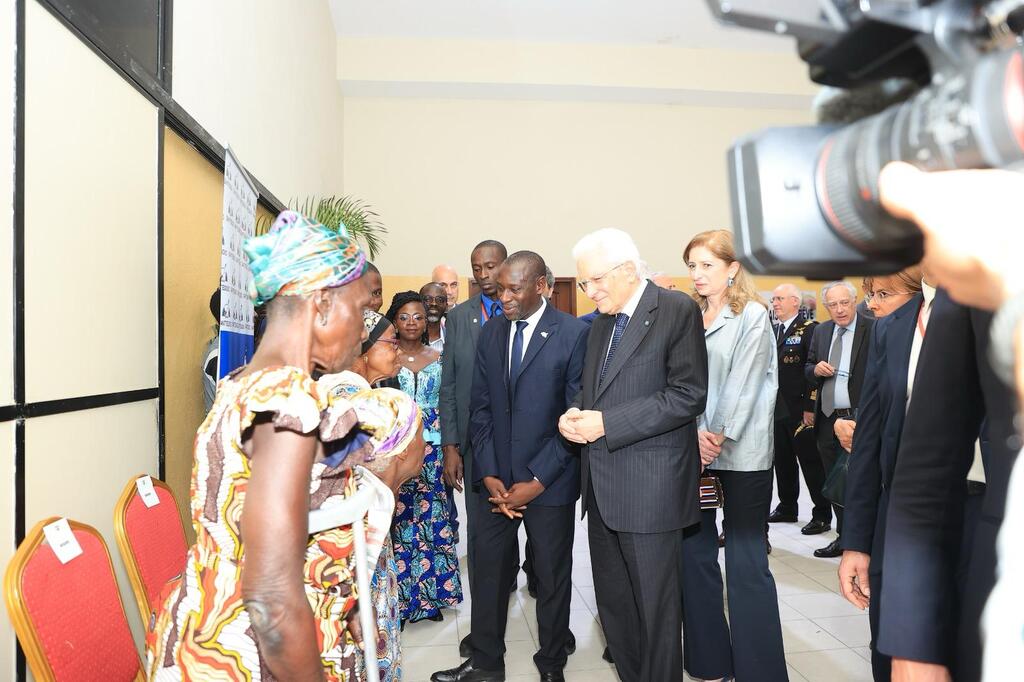 Il presidente Mattarella visita la Comunità di Sant'Egidio ad Abidjan: 